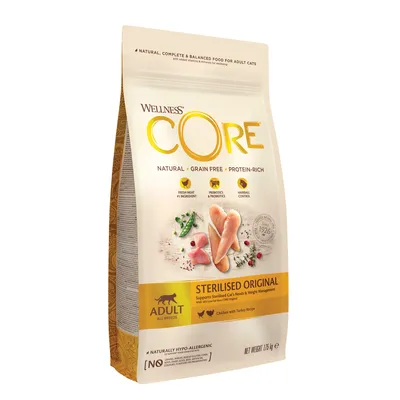 Bag labelled Wellness CORE Sterilised Original, natural, grain free, protein-rich, with fresh meat as main ingredient, prebiotics and probiotics, for adult sterilised cats, chicken with turkey recipe.