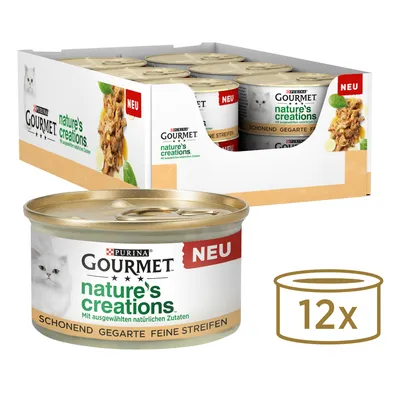Lot de 12 boîtes Purina Gourmet nature's creations, texte visible : NEU, Schonend gegarte feine Streifen, Mit ausgewählten natürlichen Zutaten. Image d’un chat blanc sur l’emballage.
