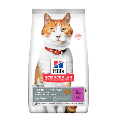 Hill's Science Plan Sterilised Cat Young Adult 6 Months – 6 Years with Duck. Суха храна за котки, изображение на оранжево-бяла котка с червен нашийник.