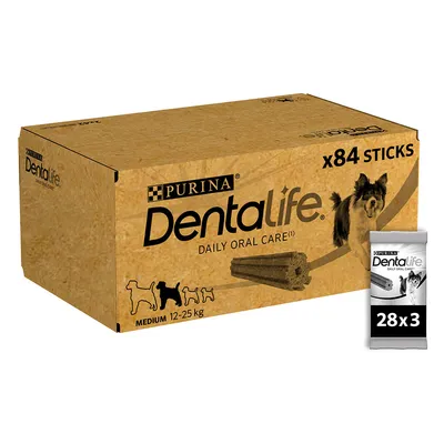 Purina Dentalife Daily Oral Care, x84 sticks voor middelgrote honden (12-25 kg). Verpakking toont productafbeelding en hondensilhouet. Zak met 28x3 sticks zichtbaar.
