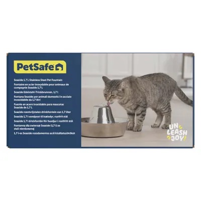 PetSafe Seaside Fonte de Água em Aço Inoxidável, 1,7 l. Gato bebe da fonte. Descrição do produto em várias línguas na embalagem. PetSafe Seaside Fonte de Água em Aço Inoxidável, 1,7 l. Gato bebe da fonte. Descrição do produto em várias línguas na embalagem.