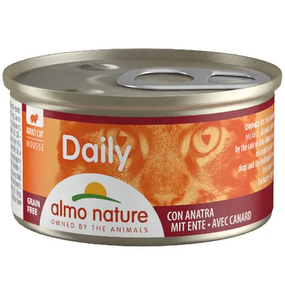 Almo Nature Daily mousse per gatto adulto, senza cereali, con anatra. Testo visibile: 'Adult Cat Mousse', 'Grain Free', 'Con anatra'.
