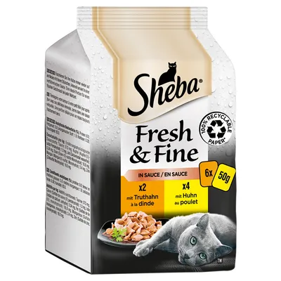 Sheba Fresh & Fine w sosie, 6x50g. Warianty: 2x indyk, 4x kurczak. Opakowanie z papieru w 100% nadającego się do recyklingu. Na zdjęciu: szary kot i podana karma.