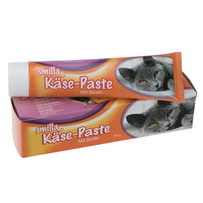 Smilla Käse-Paste Mit Biotin, 100 g, tuba a krabička s obrázkem šedé kočky. Text v němčině.