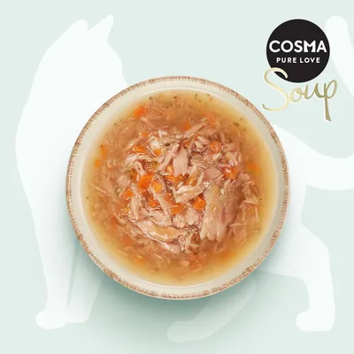 Cosma Pure Love Soup. En skål med soppa bestående av köttbitar och grönsaker i klar buljong.