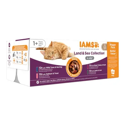 IAMS Land & Sea Collection pour chat adulte, 48x85g en gelée : 12x thon sauvage et hareng, 12x saumon et truite, 12x dinde rôtie et canard, 12x agneau et foie. Dès 1 an.