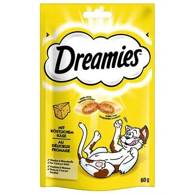 Dreamies kattensnacks met kaas, 60 g. Tekst: mit köstlichem Käse, vitamine & mineralstoffe, nur 2 kcal pro Stück. Afbeelding van een kat en kaasblokje op de verpakking.