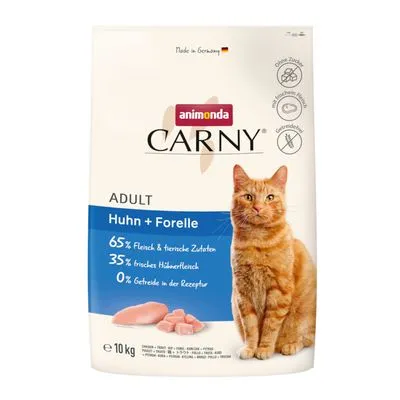 animonda Carny Adult Huhn + Forelle kattenvoer, 65% vlees & dierlijke ingrediënten, 35% vers kippenvlees, 0% granen in de receptuur, verpakking van 10 kg met afbeelding van een oranje kat.