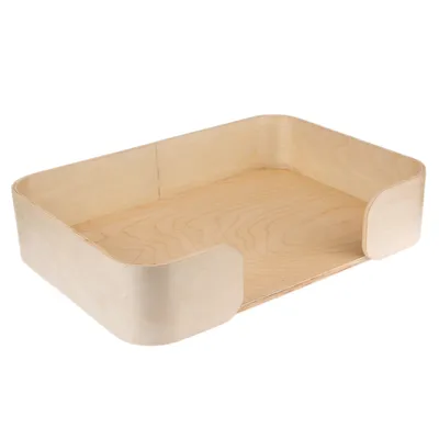 Rechteckige Holzschale mit abgerundeten Ecken, aus hellem Holz gefertigt.