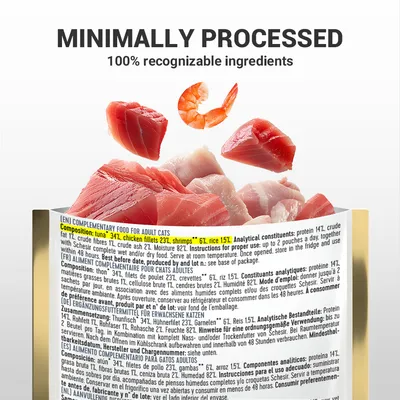 Tekst: MINIMALLY PROCESSED, 100% recognizable ingredients. Sastav: tuna 34%, pileći fileti 23%, škampi 6%, riža 15%. Prikaz komada tune, piletine i škampa iznad pakiranja.