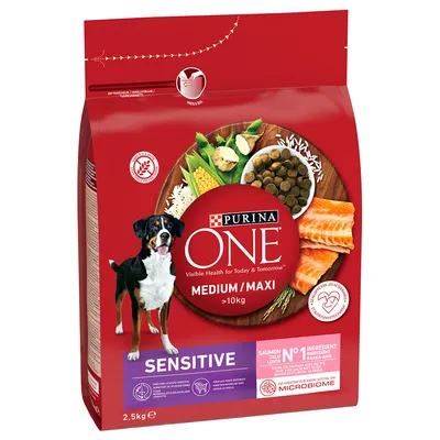 Purina ONE Medium/Maxi >10 kg Sensitive, 2,5 kg. Saumon n°1 ingrédient, pour chiens à peau sensible. Texte visible : MICROBIOME, santé digestive, sans blé ajouté.