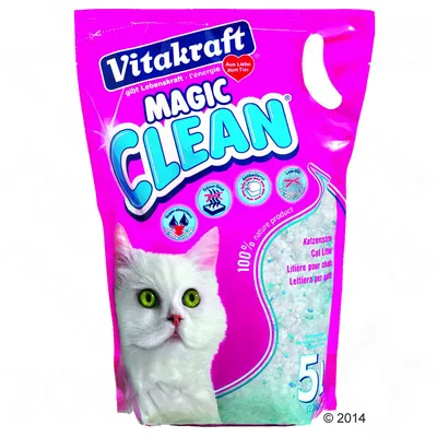Vitakraft Magic Clean kissanhiekka, 5 l. Pakkauksessa valkoinen kissa ja tekstit: 100 % nature product, antibakteerinen, low-dust, odour-stop, super-absorbent. Teksti useilla kielillä.