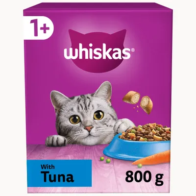 Dry food with tuna, 800g pack, suitable for cats aged 1 year and over. Image shows kibble in a blue bowl with peas and carrot pieces.