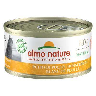 Puszka Almo Nature HFC Natural, widoczny napis: PROFITS 100% TO NATURE, PETTO DI POLLO · HÜHNERBRUST · BLANC DE POULET, obraz kota na etykiecie.