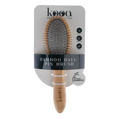 kooa Bamboo Ball Pin Brush természetes bambuszból, rövid, közepes és hosszú szőrre alkalmas. Látható csomagolás terméknévvel és anyagmegjelöléssel.