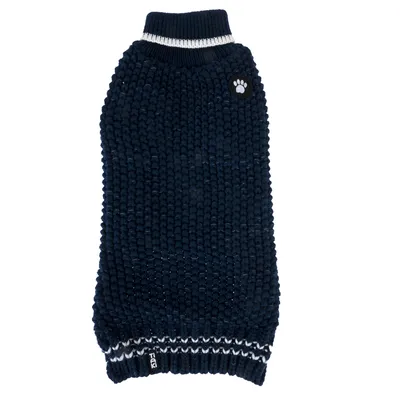 Dunkelblauer gestrickter Hundepullover mit weissem Streifen am Kragen und Pfotenabzeichen. Markenetikett unten sichtbar.