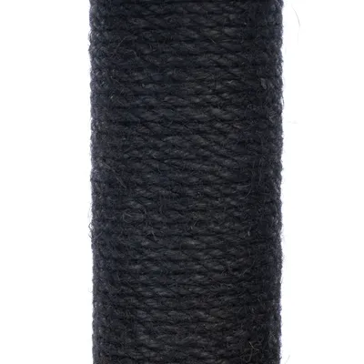 Gros plan sur un poteau recouvert de corde noire, matériau visible : corde tressée.