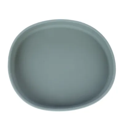 Bol oval gri din plastic, potrivită pentru hrană sau apă.