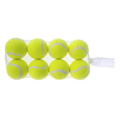 Otte gule tennisbolde i en hvid netpose.