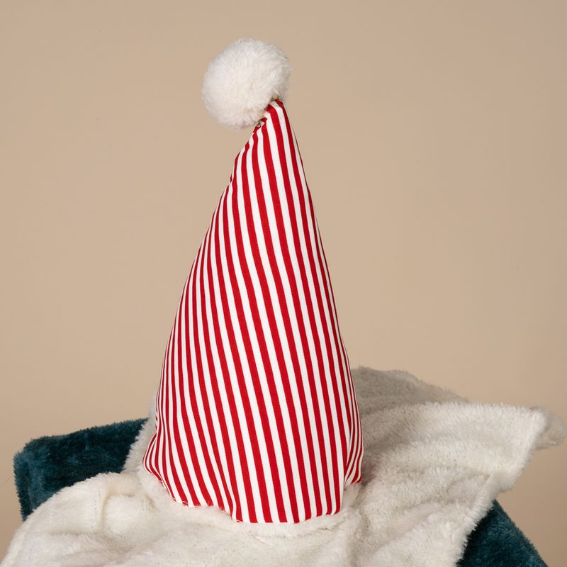 TIAKI Weihnachtlicher Geschenketurm für Katzen