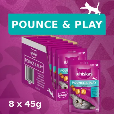 Whiskas Pounce & Play kattensnacks, verpakking met 8 zakjes van 45g. Op de verpakking staat een kat en de tekst 'Pounce & Play' en 'whiskas'.