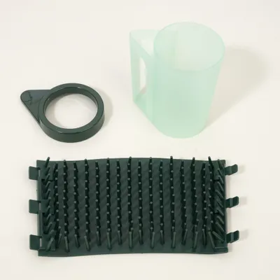 kooa Sanfter Pfotenreiniger, grün - ca. L 9,5 x B 14 x H 15 cm kooa Sanfter Pfotenreiniger, grün - ca. L 9,5 x B 14 x H 15 cm