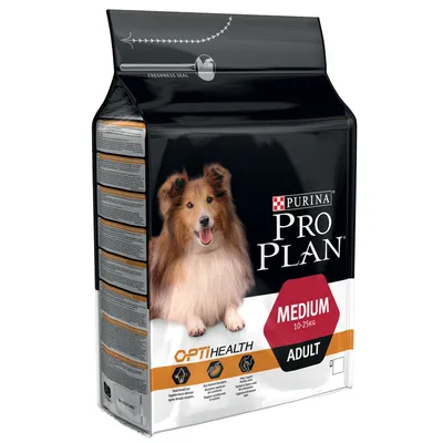 Purina Pro Plan Medium Adult, OptiHealth, za pse 10–25 kg. Na embalaži slika psa in poudarjeni napisi: MEDIUM, ADULT, OptiHealth.