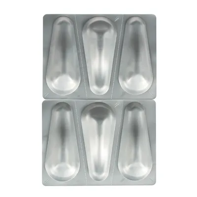 Plaquette de 6 alvéoles en plastique transparent, sans texte ni marque visible, contenant des unités individuelles sous blister.