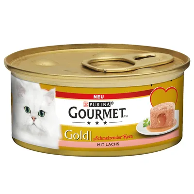 Purina Gourmet Gold, sulava ydin lohella. Uusi resepti kultaisessa purkissa, kuva valkoisesta kissasta ja tarjoillusta tuotteesta lautasella.