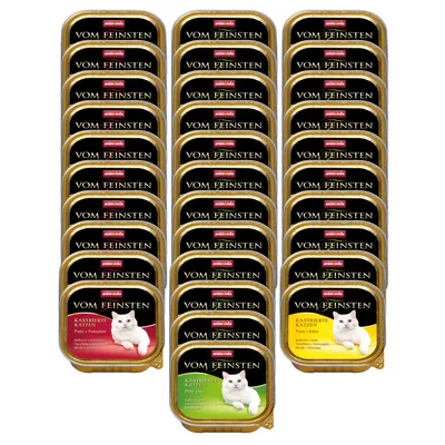 Vinte e quatro embalagens de comida húmida para gatos Animonda Vom Feinsten, visíveis variedades: frango com tomate, frango puro, frango com queijo. Embalagens quadradas com tampa dourada.