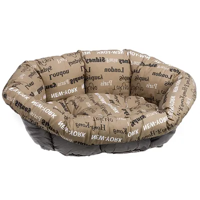 Rundes, gepolstertes Bett mit braunem Stoffbezug und schwarzem Boden. Bezug bedruckt mit Städtenamen wie New York, London und Paris in verschiedenen Schriftarten.