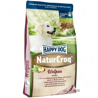 Saco de pienso para cachorros Happy Dog NaturCroq Welpen. Texto visible: Ohne Soja, Farb- & Konservierungsstoffe!, Premium-Vollnahrung für Welpen aller Rassen ab der 4. Woche (29/14).