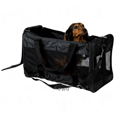 Sac de transport noir pour animaux avec panneaux en maille, poignées et bandoulière réglable, fermeture éclair visible sur le côté.