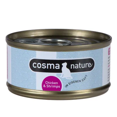 Scatoletta Cosma Nature per gatti, testo visibile: Chicken & Shrimps, IM EIGENEN SAFT. Lattina in metallo con etichetta bianca e azzurra.
