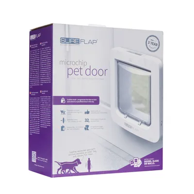 Emballage de chatière SureFlap microchip pet door, compatible puce électronique, autonomie 12 mois, pour grands chats et petits chiens, capacité jusqu’à 32 animaux, garantie 3 ans visible.