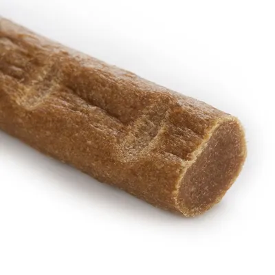 Bastoncino marrone per pet, superficie liscia con scanalature visibili, senza marchio o testo identificativo.