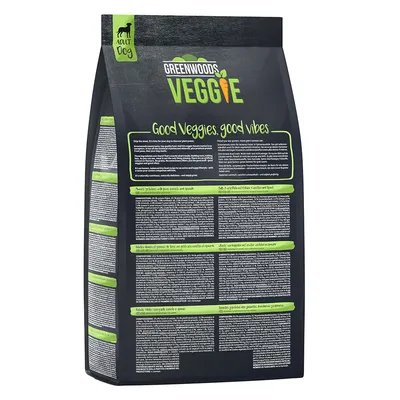 Sac de croquettes pour chien adulte Greenwoods Veggie. Texte visible : Good Veggies, good vibes. Ingrédients et informations nutritionnelles en plusieurs langues sur l’emballage.