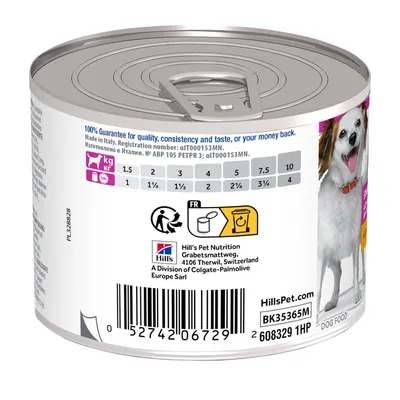 Tablica hranjenja za pse prema težini 1,5–10 kg; Hill's Pet Nutrition, barkod, podaci o proizvođaču, slika psa, natpis DOG FOOD. Tekst na engleskom jeziku.