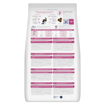 Guía de alimentación visible en el envase: 35 g, 50 g, 65 g, 75 g, 85 g según peso del gato. Texto en inglés sobre beneficios emocionales y digestivos. Código QR escaneable.