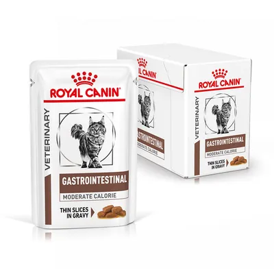 Royal Canin Veterinary Gastrointestinal Moderate Calorie Thin Slices in Gravy per gatti, confezione e bustina visibili.