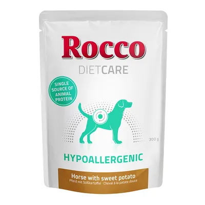 Rocco DietCare HYPOALLERGENIC, Single source of animal protein, Horse with sweet potato, Cheval à la patate douce, sachet 300 g. Texte en anglais et français visible sur l’emballage.