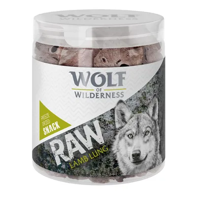Wolf of Wilderness RAW Lamb Lung frysetørret snack. Synlig tekst: FREEZE DRIED SNACK, RAW, LAMB LUNG. Billede af ulvehoved på emballagen.
