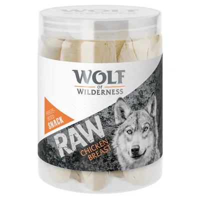 Wolf of Wilderness RAW csirkemell, fagyasztva szárított snack átlátszó, farkasos csomagolásban.