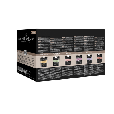 catz finefood Mixpack, 12x85g. Soorten: Kip, Wild zwijn, Lam, Schaap, Kalkoen, Rund. Ingrediënten- en analysegegevens zichtbaar op de verpakking.