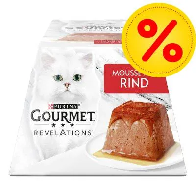 PURINA GOURMET REVELATIONS Mousse Rind, obrázek balení s bílou kočkou a porcí masové pěny, žlutý symbol procenta v pravém horním rohu.