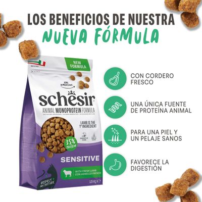 Schesir Animal Monoprotein Formula Sensitive con cordero fresco, 35% de proteína. Ventajas: Cordero fresco, única fuente de proteína, apoya la piel y el pelaje, favorece la digestión.