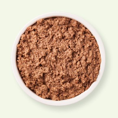 Yarrah Bio Brokken Kip met Bio Brandnetels & Bio Tomaat in Saus