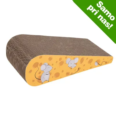 Praskalnik iz kartona v obliki klina, stranica z rumenim vzorcem sira in narisanimi miškami. Zgornji desni kot: zelen napis 'Samo pri nas!'.