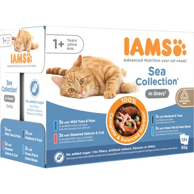 IAMS Sea Collection in Gravy, 12 x 85g pouches with wild tuna and peas, mackerel and trout, steamed salmon and cod, ocean fish and green beans. No added sugar or artificial additives.