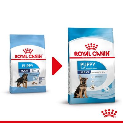 Сравнение на стара и нова опаковка Royal Canin Puppy Maxi за кученца 26–44 кг, новата с надпис '2–15 months/mois' и етап 3.
